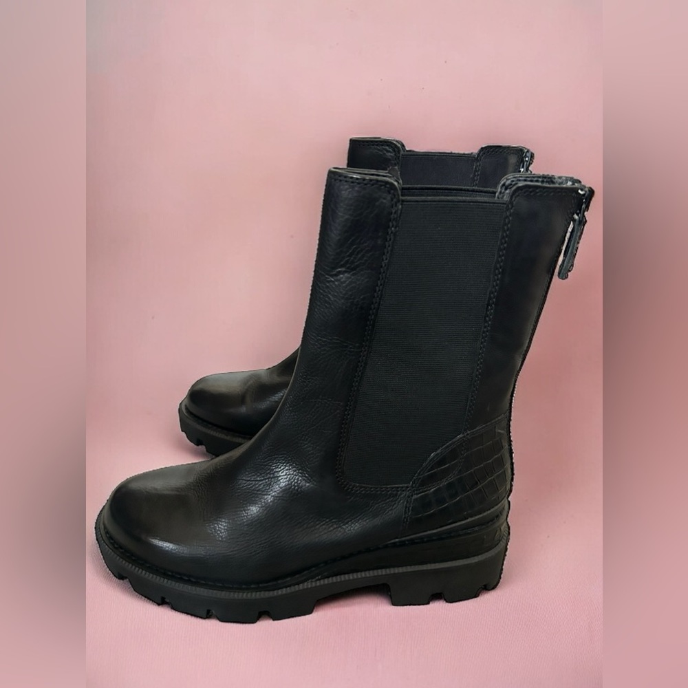 Sam Edelman Women's Genia Chelsea Boot Size 9